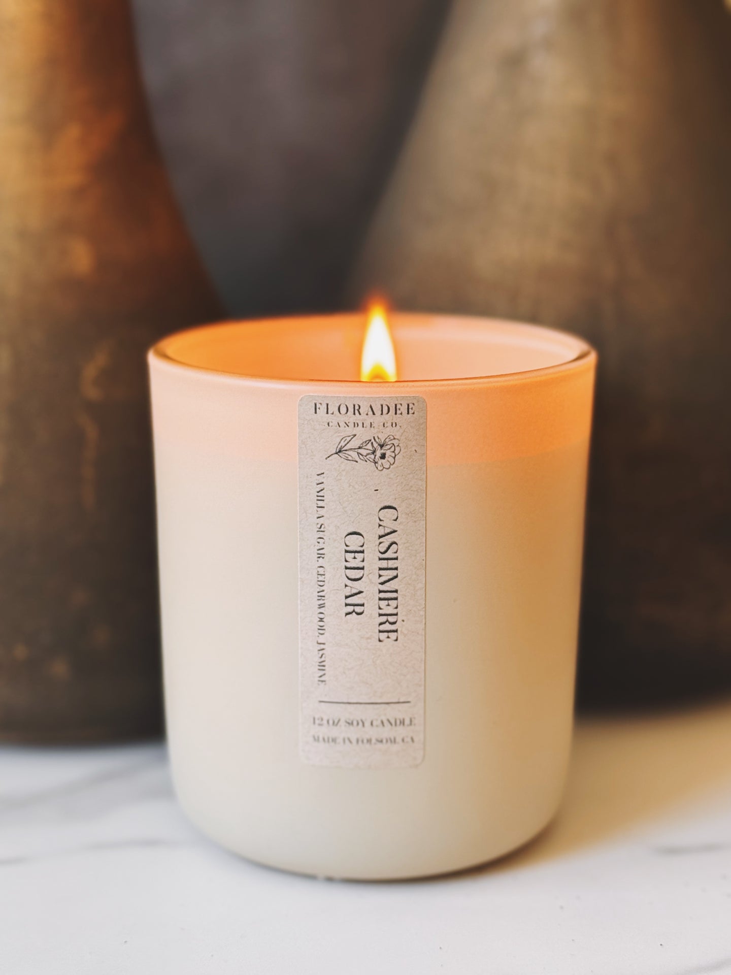 12 oz - Cashmere Cedar