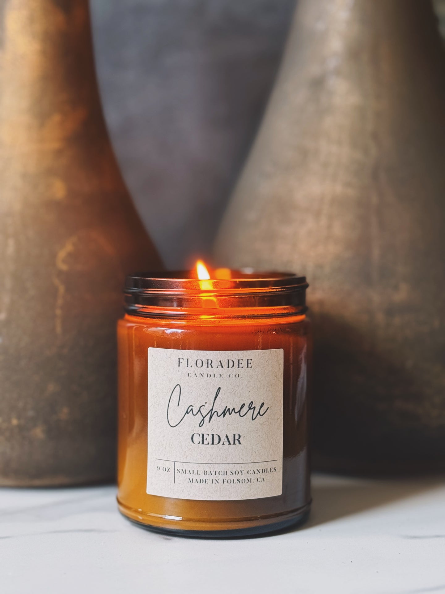 9 oz Cashmere Cedar